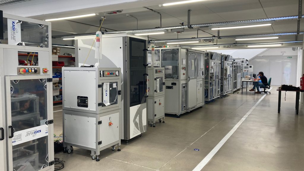 Fabricación de Equipos de Test de PCB en Línea en EIIT - A Controlar company